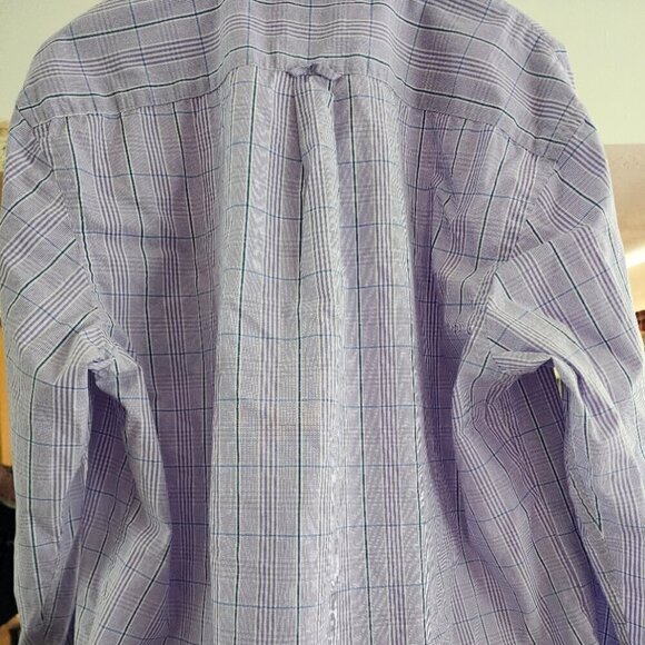 Izod Men's XL Premium Essentials Button-Down Long Sleeve Shirt - Picture 2 of 9